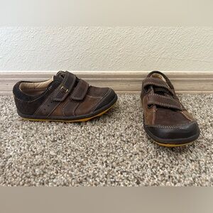 Boys Clarks Softly Toby First Shoes Size 9.5 Brown Yellow Leather Double Velcro